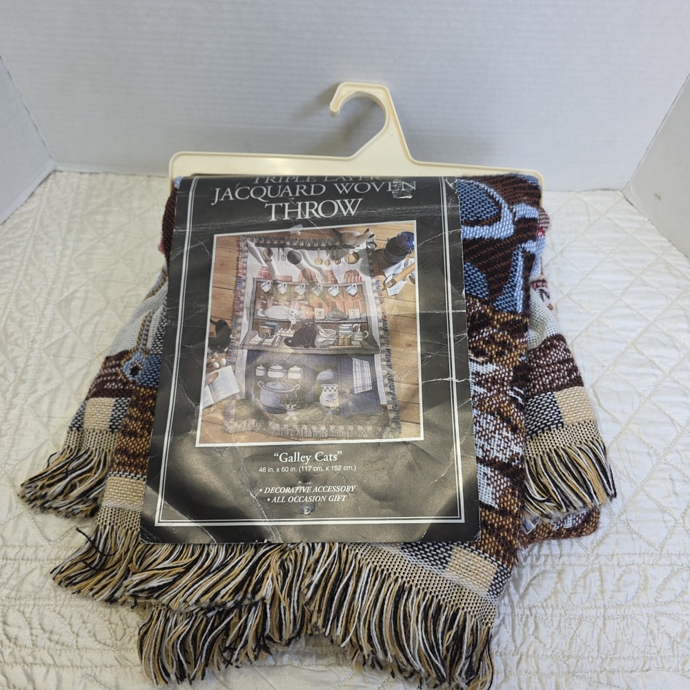 New Vintage Galley Cats Triple Layer Jacquard Throw 46" X 60" Cottagecore